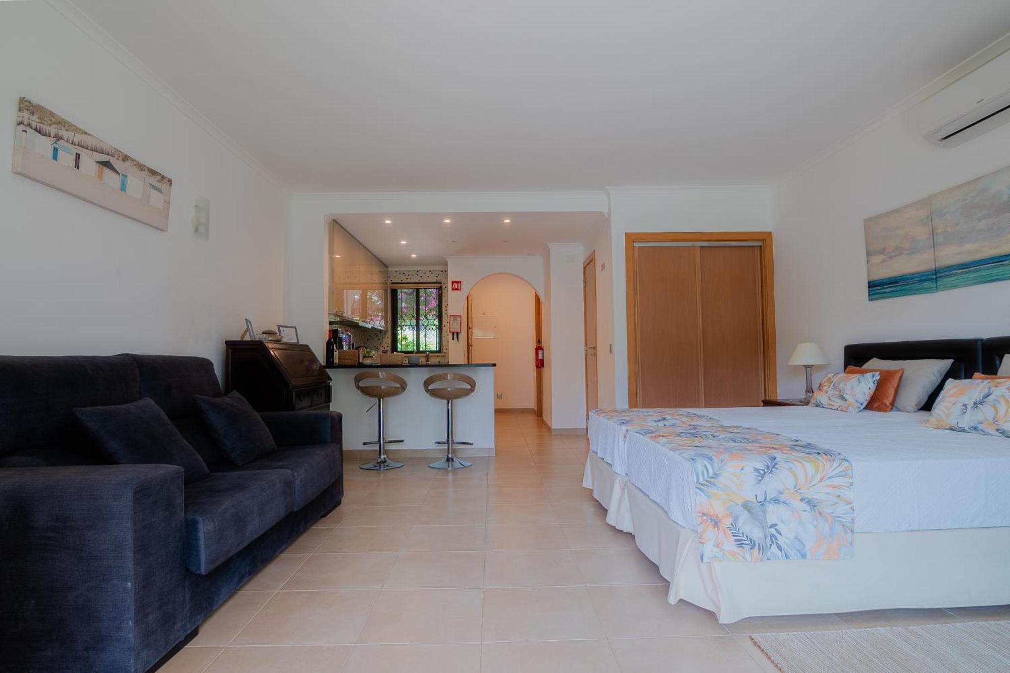 Coastal Retreat With Pool And Beach Access By Drago Rentals อัลบูเฟรา ภายนอก รูปภาพ