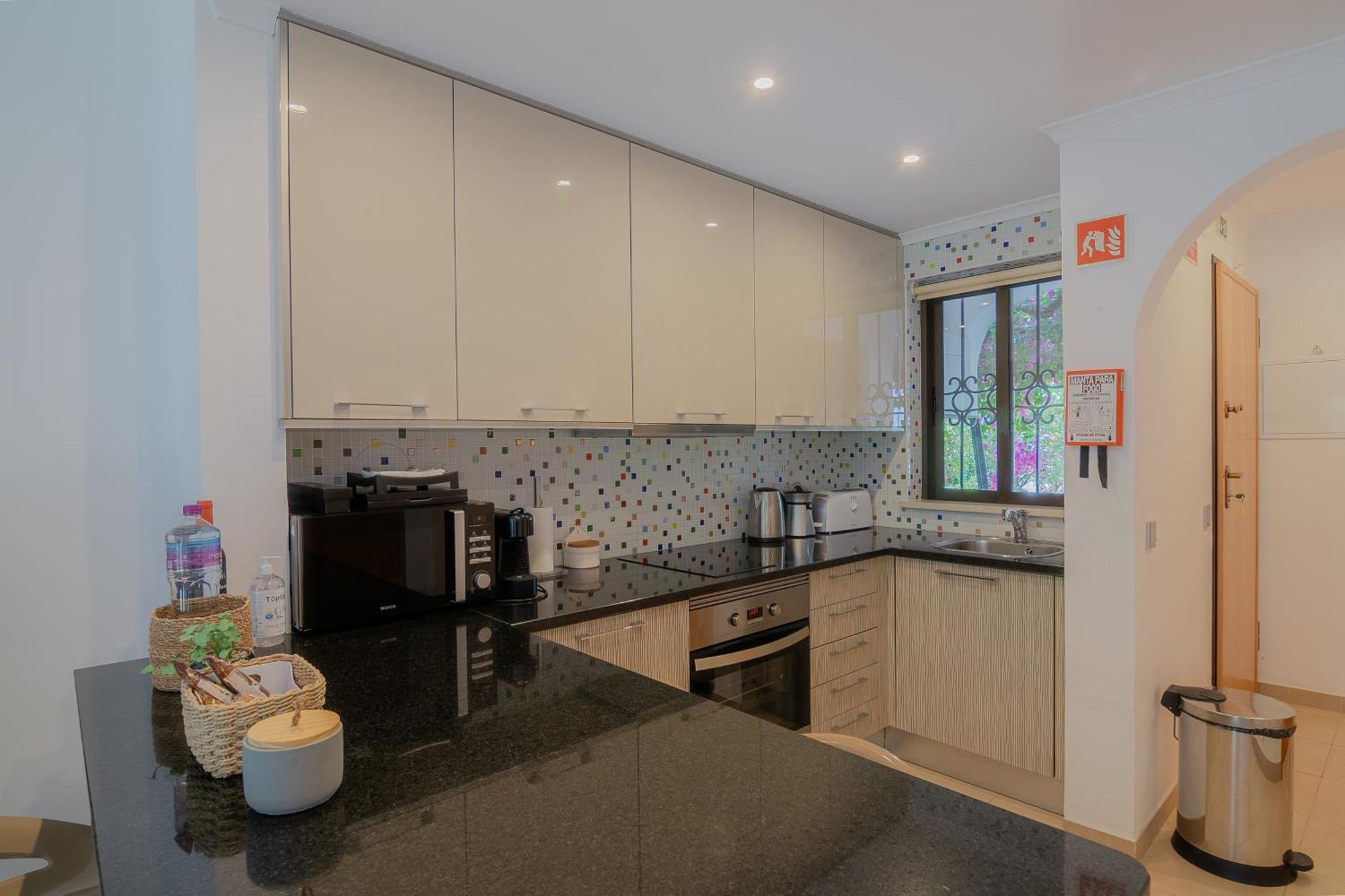 Coastal Retreat With Pool And Beach Access By Drago Rentals อัลบูเฟรา ภายนอก รูปภาพ
